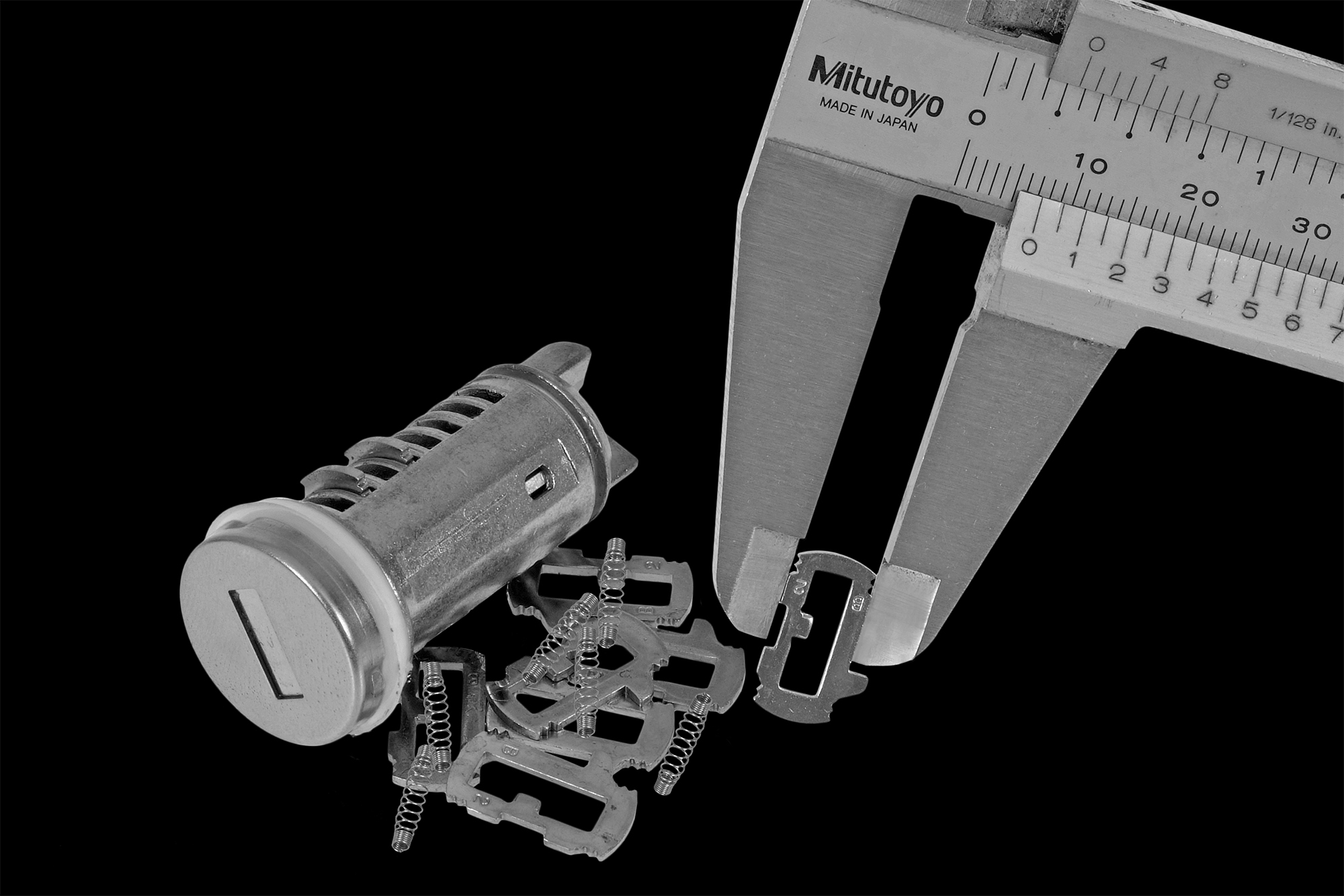 Kfz-Schlossanalyse - Car Lock Systems